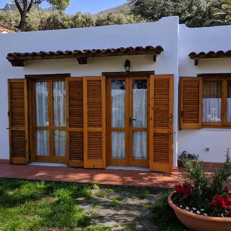Guest house Casa Vacanze Lettoelatte Forio D'ischia