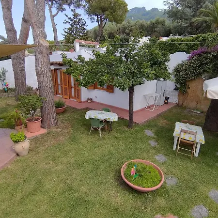 Casa Vacanze Lettoelatte Forio D'ischia Guest house Ischia