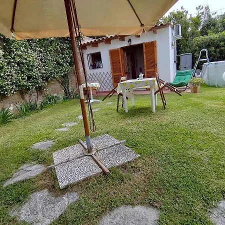 Casa Vacanze Lettoelatte Forio D'ischia