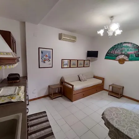 בית הארחה Casa Vacanze Lettoelatte Forio D'ischia